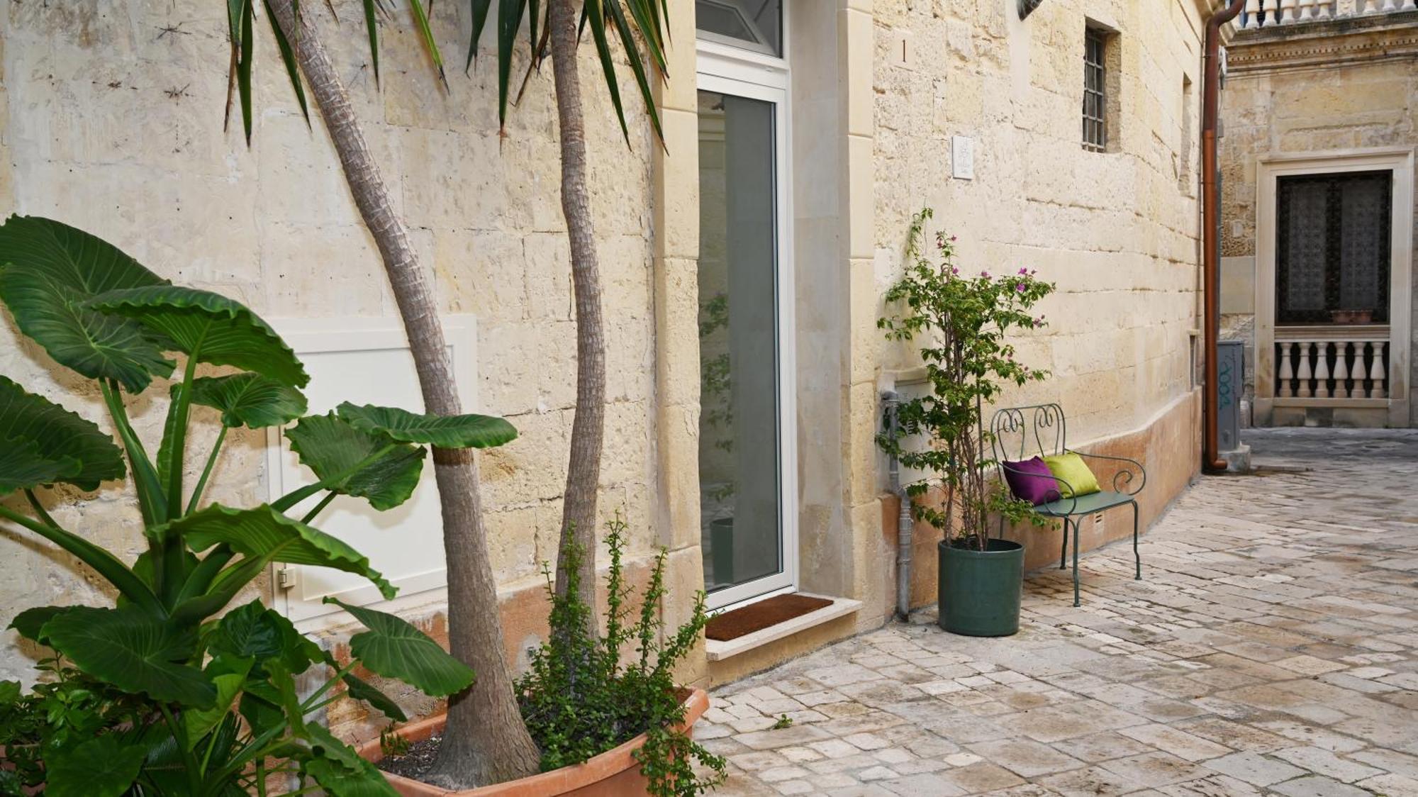 Le Chicche Suite Lecce Extérieur photo